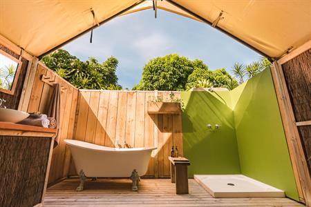 Ikurangi Eco Retreat - Ariki Safari Tent bathroom